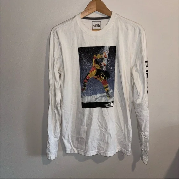 The North Face White Graphic Long Sleeve Shirt Size S - Picture 1 of 4